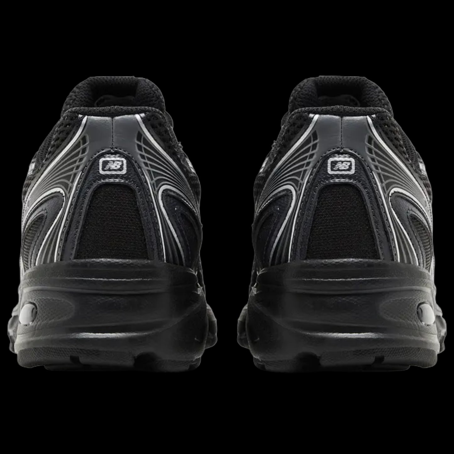 740v2 'Black Silver Metallic'