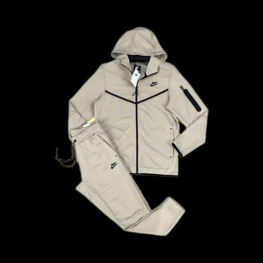 Ensemble Tech Fleece Beige