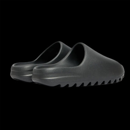 Yeezy Slides 'Dark Onyx'