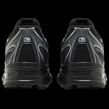 740v2 'Black Silver Metallic'